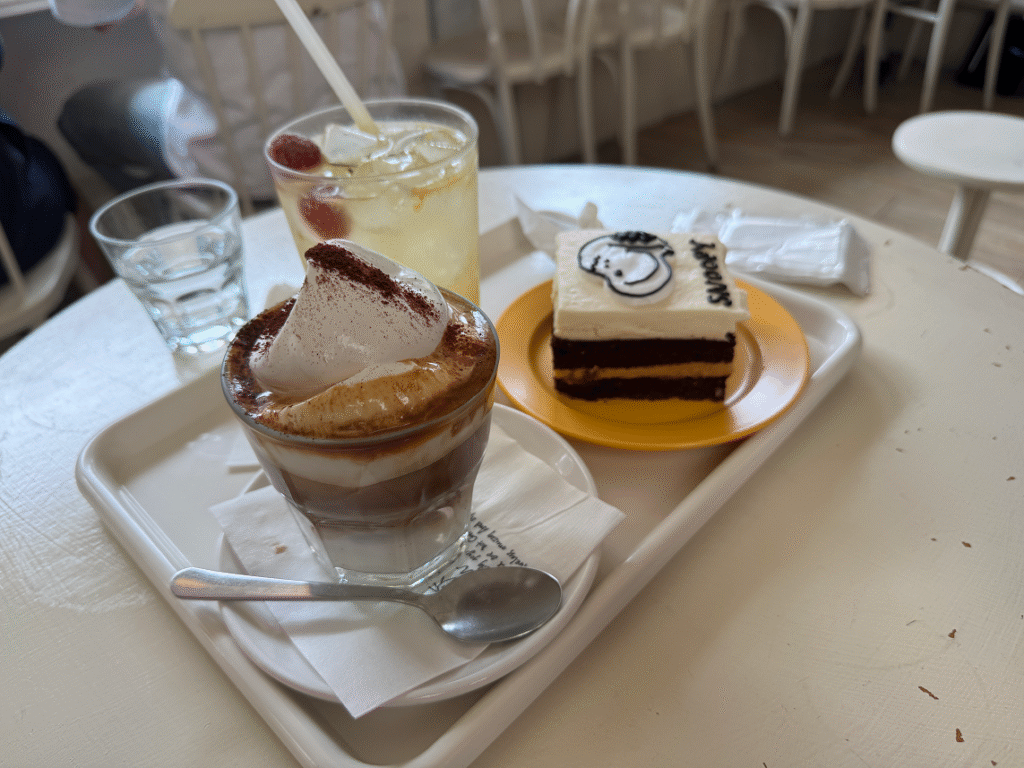 cafe highwasist dessert